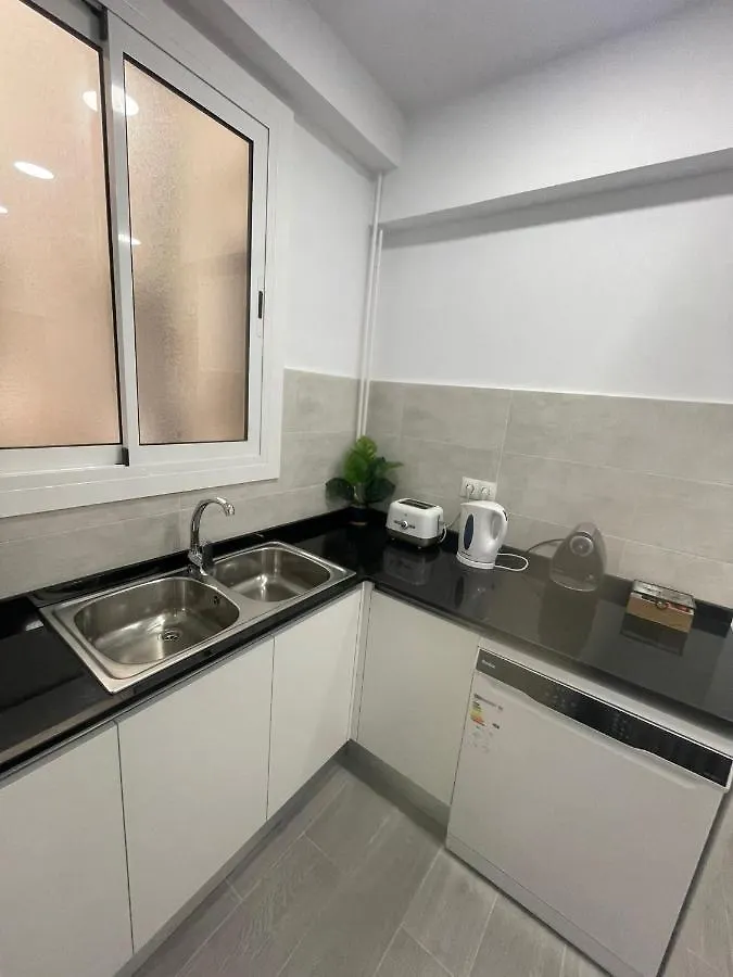 Apartament Family-Friendly Home In Central Barcelona 4Bdr Hiszpania